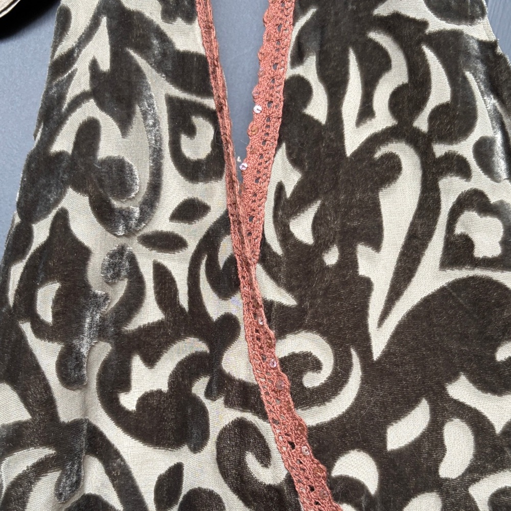 Hale Bob Bohemian V-Neck Velvet Satin Halter Dress in Green and Coral - Picture 11 of 17